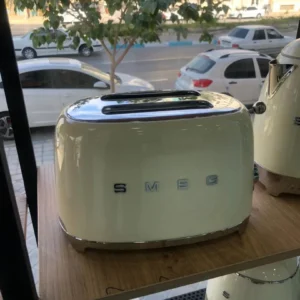 Smeg Retro Style 2-Slice Toaster in Cream